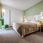 Hotel Eden Roc - The Leading Hotels Of The World